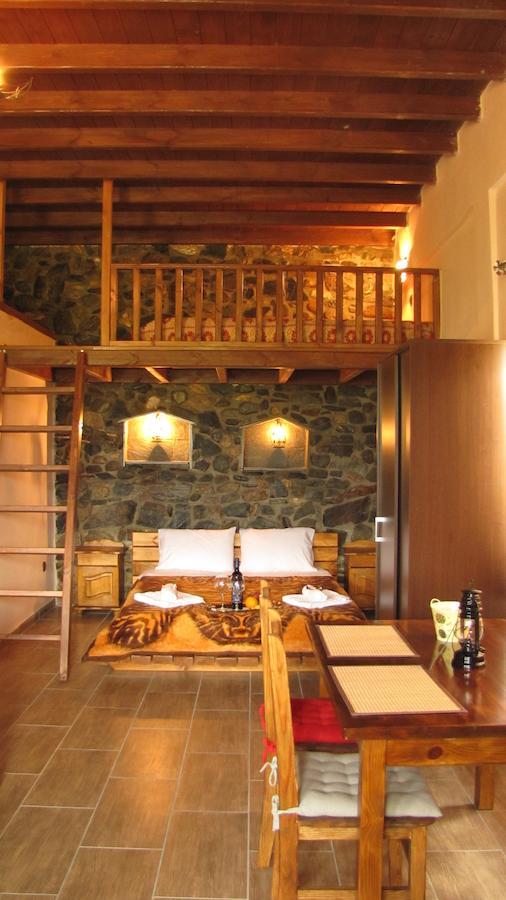 Ihnilatis Kerkíni Quarto foto