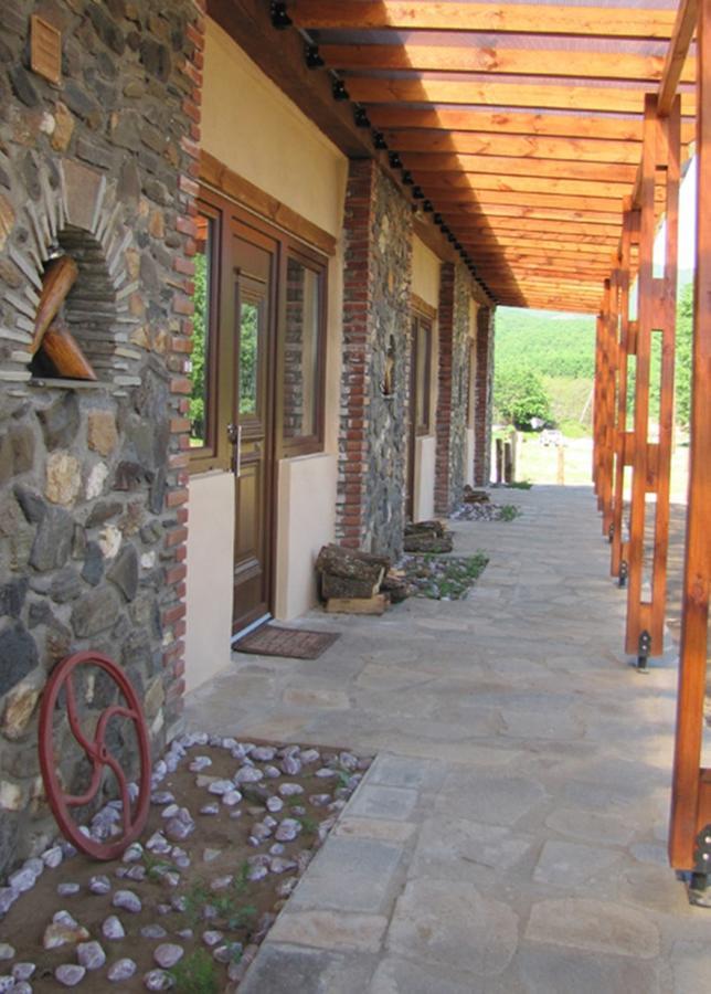 Ihnilatis Kerkíni Exterior foto